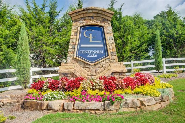 529 Olympic Way, Acworth, GA 30102
