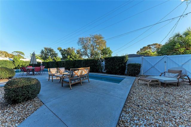 1315 15TH AVENUE W, Bradenton, FL 34205