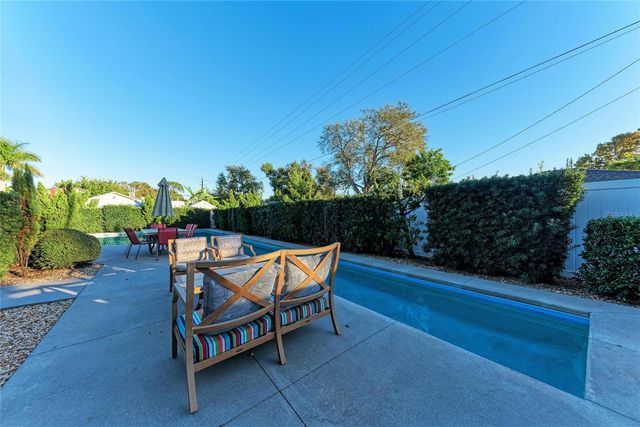 1315 15TH AVENUE W, Bradenton, FL 34205