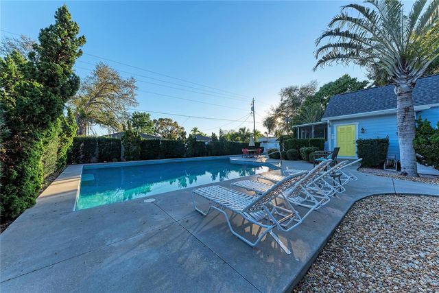 1315 15TH AVENUE W, Bradenton, FL 34205