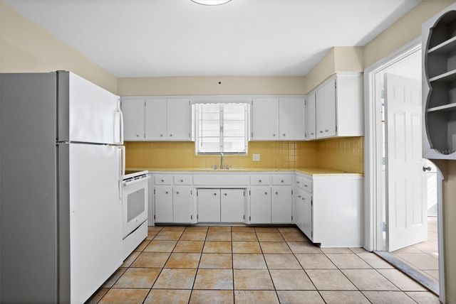 3452 9TH AVENUE N, St Petersburg, FL 33713