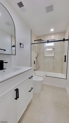 135 Lake Shore Dr, Parsippany-troy Hills Twp., NJ 07054