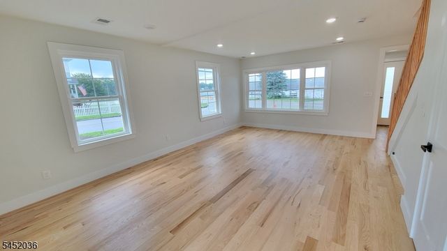 135 Lake Shore Dr, Parsippany-troy Hills Twp., NJ 07054
