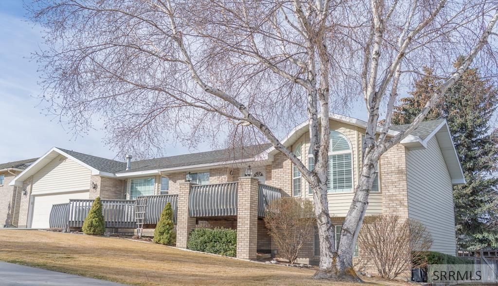 Image 1 of property listing at 266 Nez Perce Ave, Rexburg, ID 83440