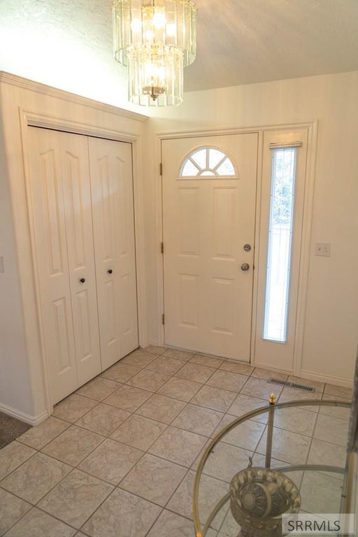 Image 4 of property listing at 266 Nez Perce Ave, Rexburg, ID 83440