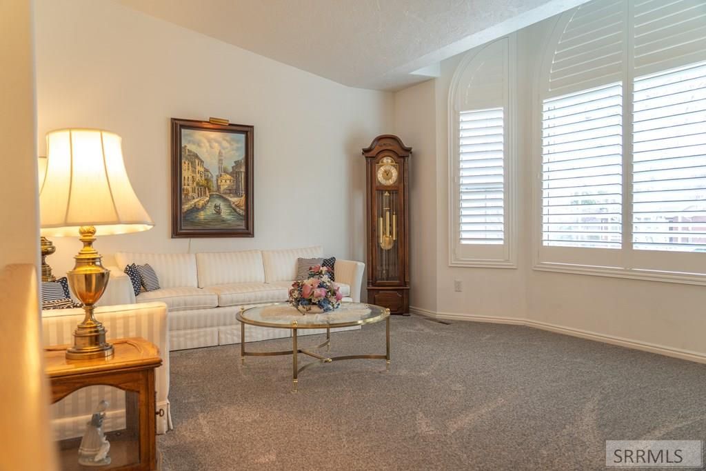 Image 5 of property listing at 266 Nez Perce Ave, Rexburg, ID 83440