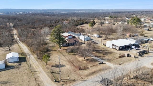 5452 S 369th West Avenue, Mannford, OK 74044