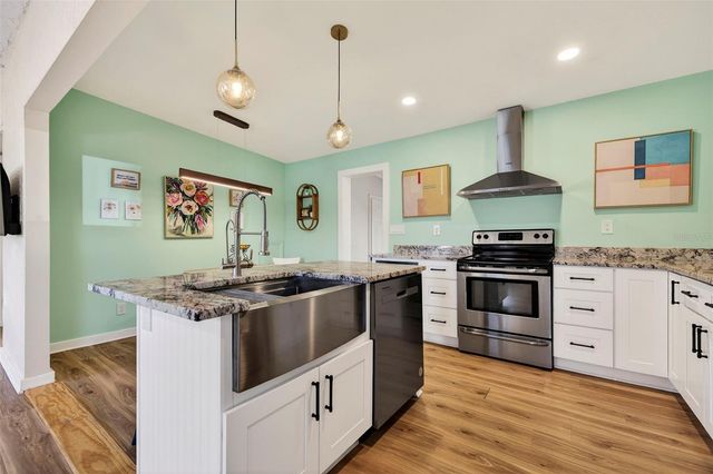 5336 10TH STREET N, St Petersburg, FL 33703