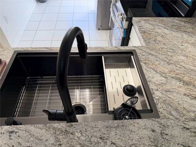 1206 KENNEWICK COURT, Wesley Chapel, FL 33543