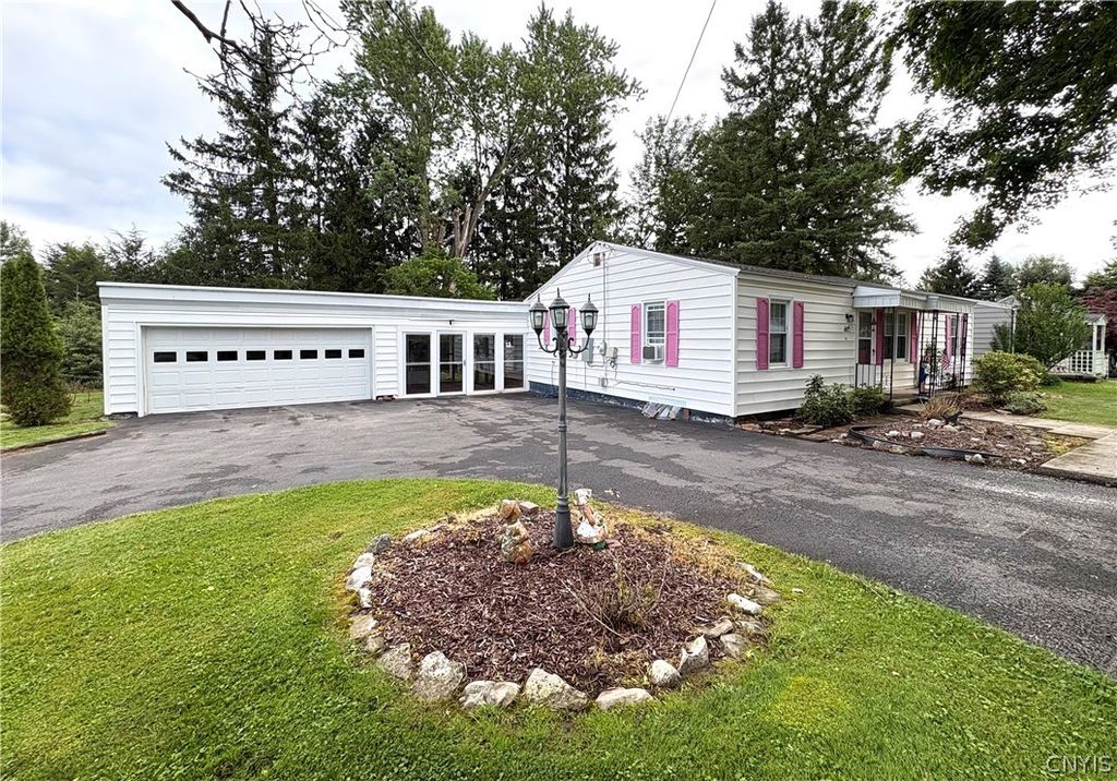 51 Fleming Street, Auburn, NY 13021