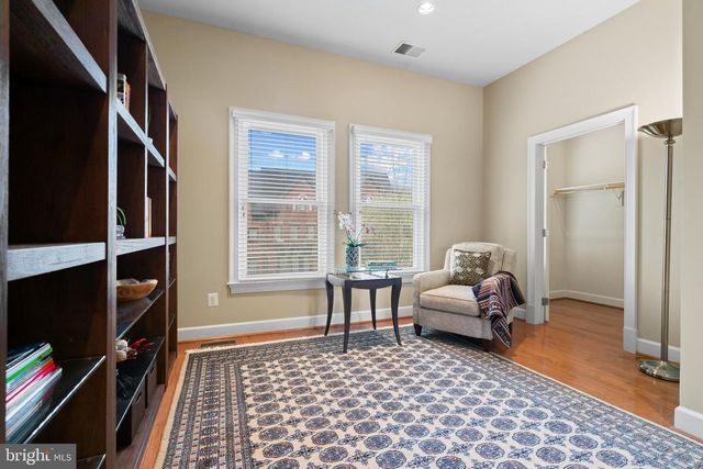 7820 CADBURY AVE, Potomac, MD 20854