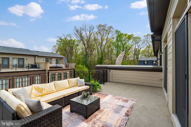 7820 CADBURY AVE, Potomac, MD 20854