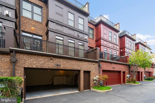 7820 CADBURY AVE, Potomac, MD 20854