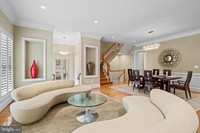 7820 CADBURY AVE, Potomac, MD 20854