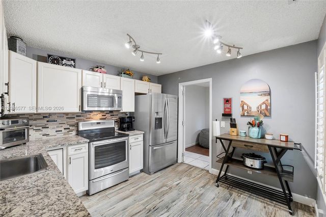 3839 Island Club Circle, Lake Worth, FL 33462