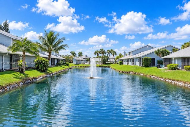 3839 Island Club Circle, Lake Worth, FL 33462