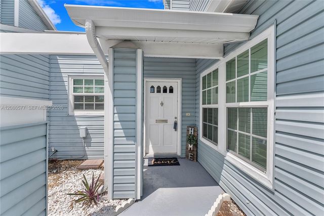 3839 Island Club Circle, Lake Worth, FL 33462