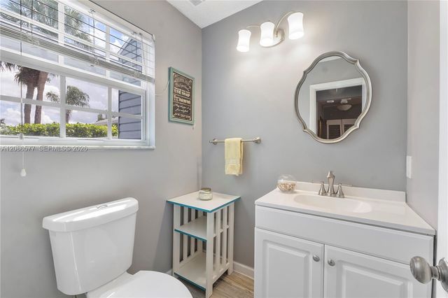 3839 Island Club Circle, Lake Worth, FL 33462