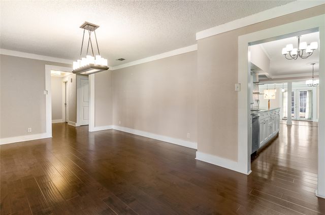 203 Walnut Way, Euless, TX 76039