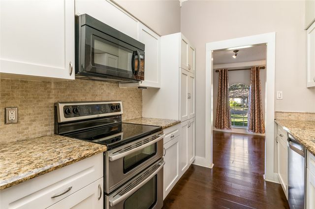 203 Walnut Way, Euless, TX 76039