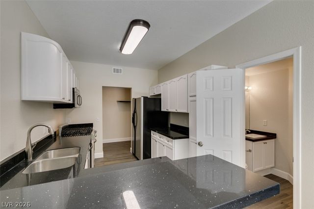 2609 Orchard Meadows Avenue, Henderson, NV 89074