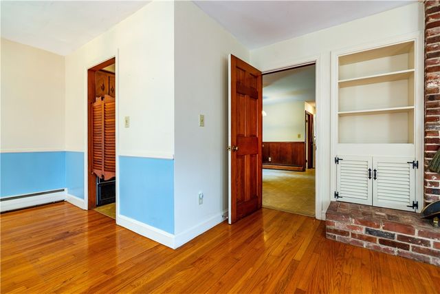 90 Moswansicut Lake Drive, Scituate, RI 02857