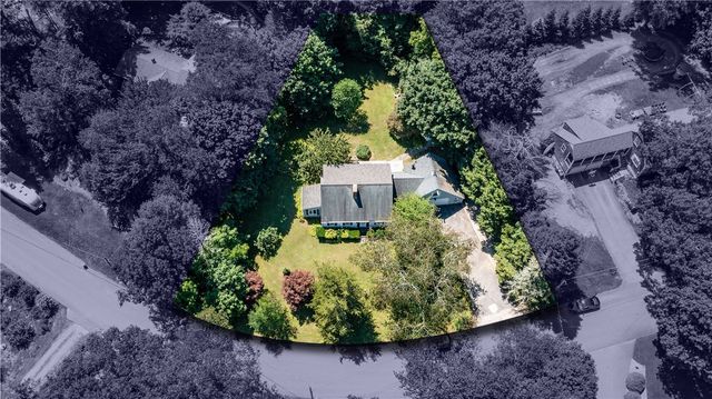 90 Moswansicut Lake Drive, Scituate, RI 02857