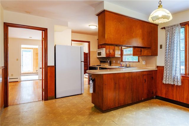 90 Moswansicut Lake Drive, Scituate, RI 02857
