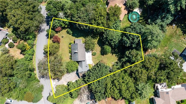 90 Moswansicut Lake Drive, Scituate, RI 02857