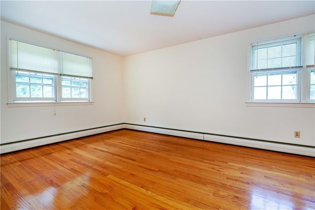 90 Moswansicut Lake Drive, Scituate, RI 02857