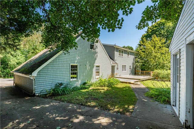 90 Moswansicut Lake Drive, Scituate, RI 02857