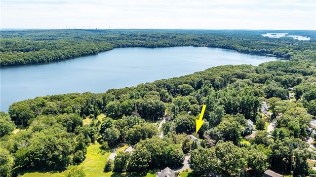 90 Moswansicut Lake Drive, Scituate, RI 02857