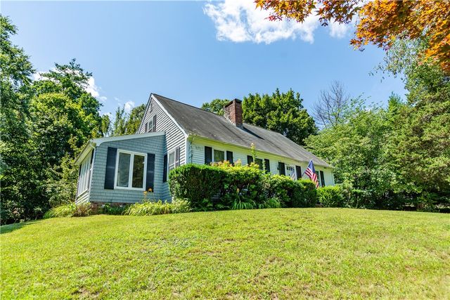 90 Moswansicut Lake Drive, Scituate, RI 02857