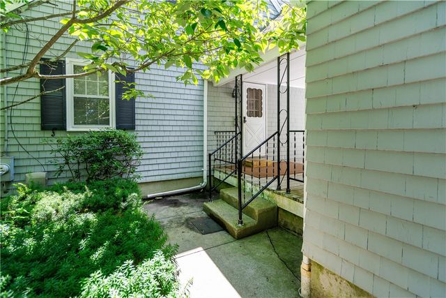 90 Moswansicut Lake Drive, Scituate, RI 02857