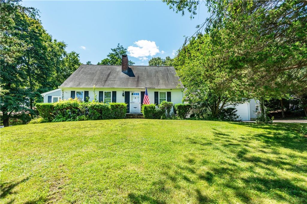 90 Moswansicut Lake Drive, Scituate, RI 02857