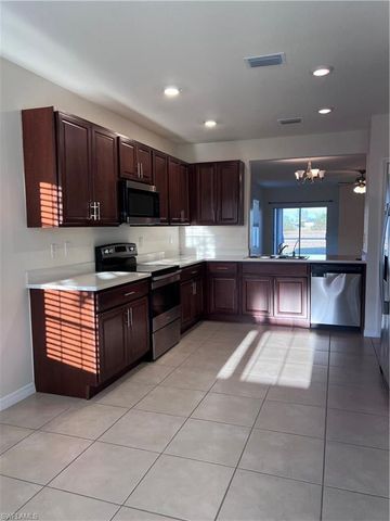 2635 NW 24th PL, Cape Coral, FL 33993