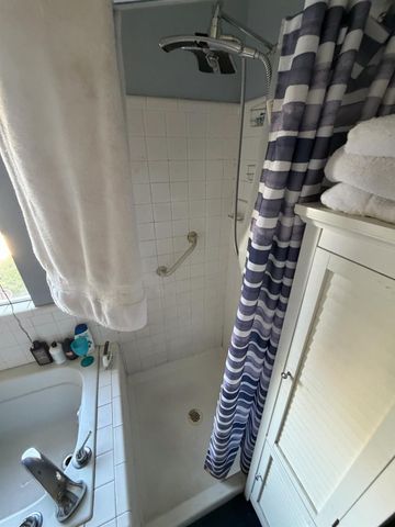 2324 6th St, Hughson, CA 95326