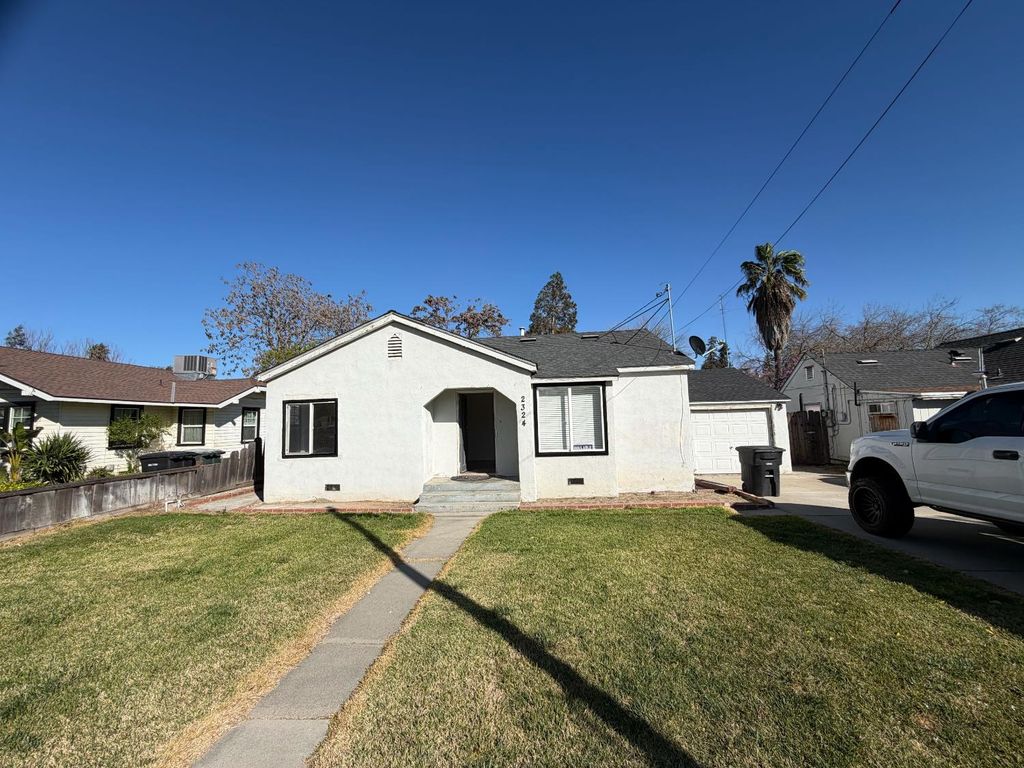 2324 6th St, Hughson, CA 95326