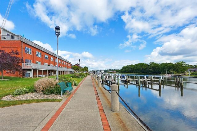 45 Main St 35, Wareham, MA 02571