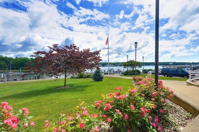 45 Main St 35, Wareham, MA 02571