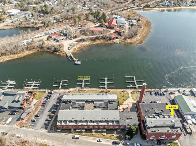 45 Main St 35, Wareham, MA 02571