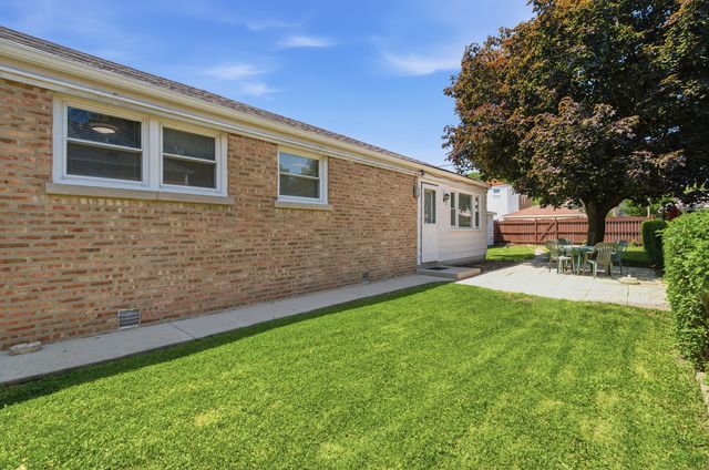 2840 Washington Street, Franklin Park, IL 60131