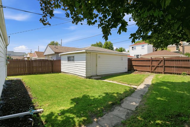 2840 Washington Street, Franklin Park, IL 60131
