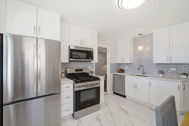 2840 Washington Street, Franklin Park, IL 60131