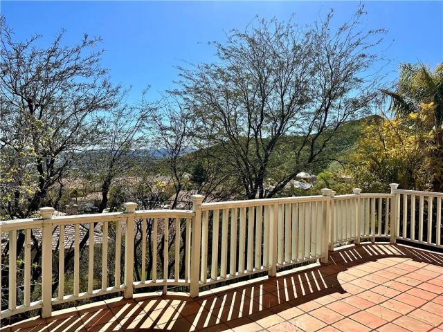 28467 Falcon Crest, Canyon Country, CA 91351