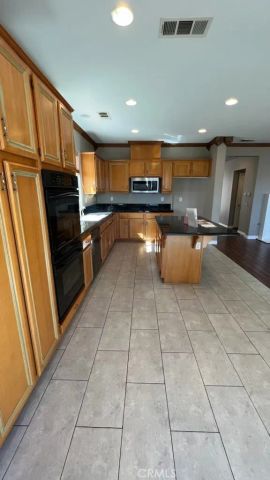 28467 Falcon Crest, Canyon Country, CA 91351