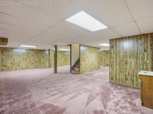 5800 Naneva Court, West Bloomfield Charter Township, MI 48322