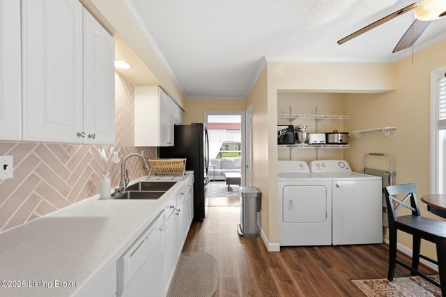 2512 Browns Ln, Louisville, KY 40220