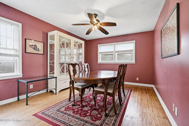 2512 Browns Ln, Louisville, KY 40220