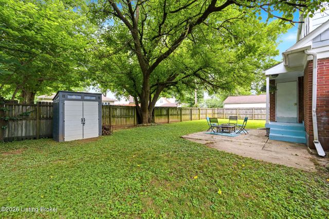 2512 Browns Ln, Louisville, KY 40220